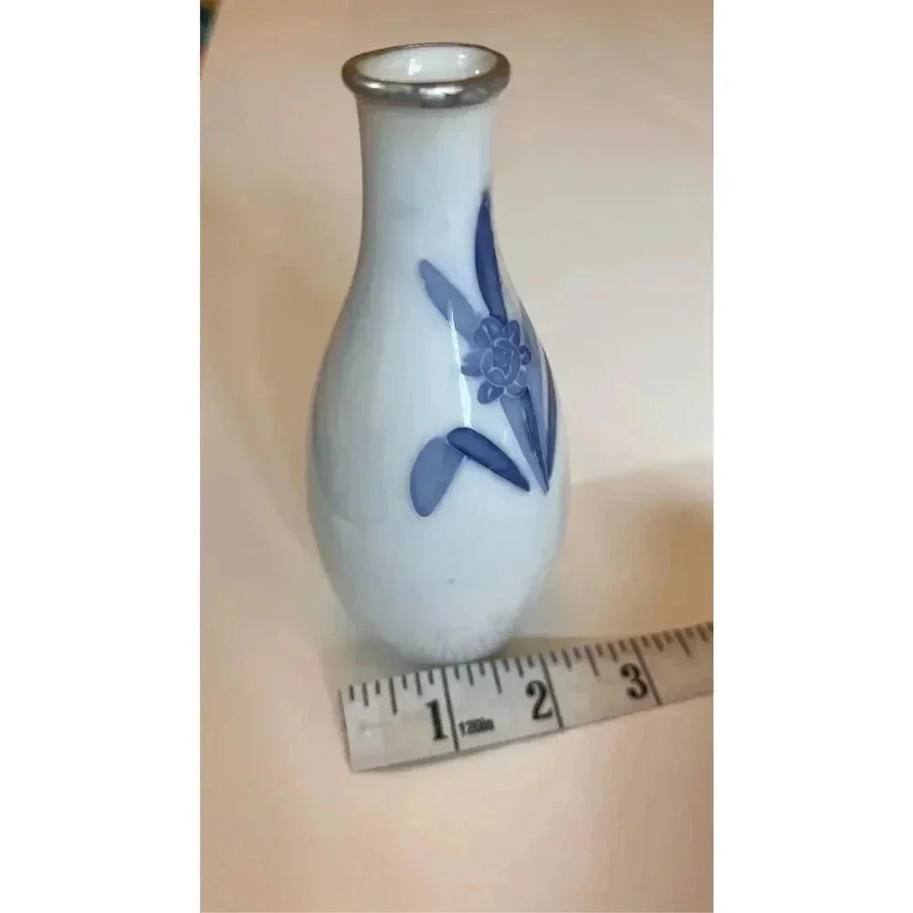 Lot of 2 Antique Japanese Floral White Milk Vases 5x2 Decor‎ Kitchen
